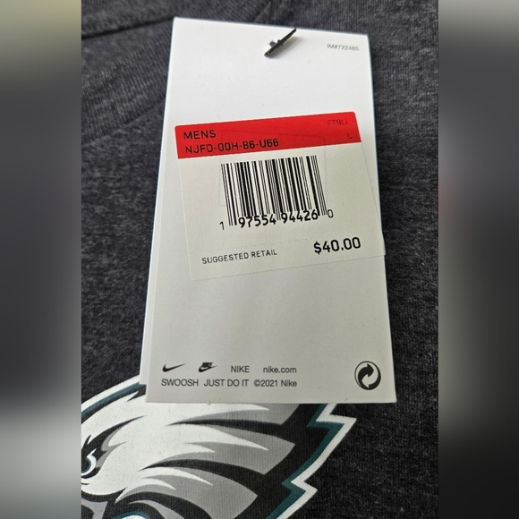 NWT Philadelphia Eagles NFL Tshirt - Picture 3 of 4